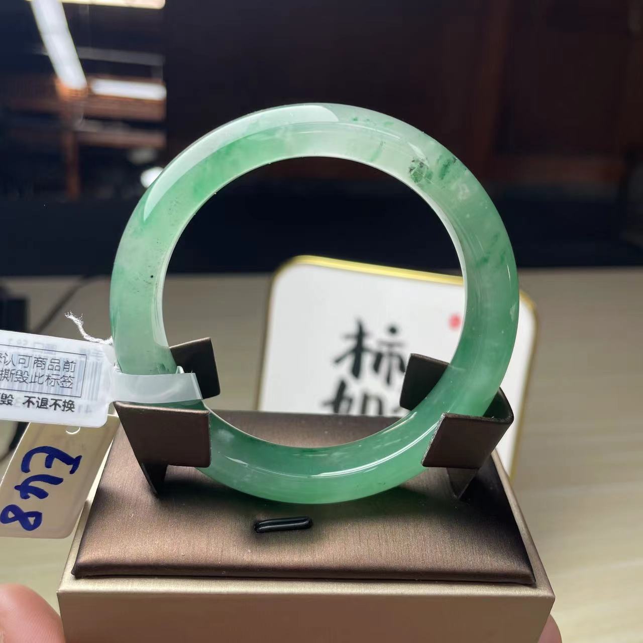 天然石英质玉非洲翠 E48手镯展示链接 多样性择优发货 拍一发一