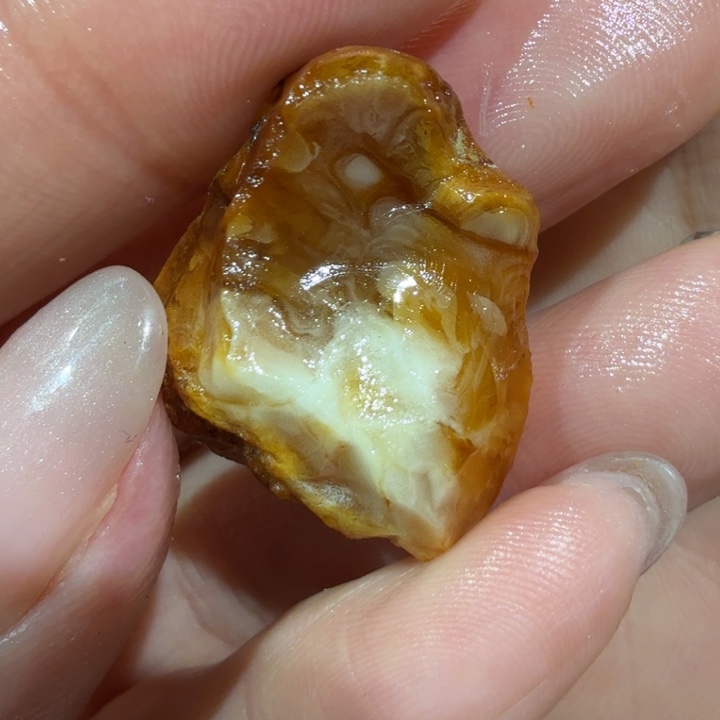 月***兰定制琥珀未镶嵌蜜蜡
