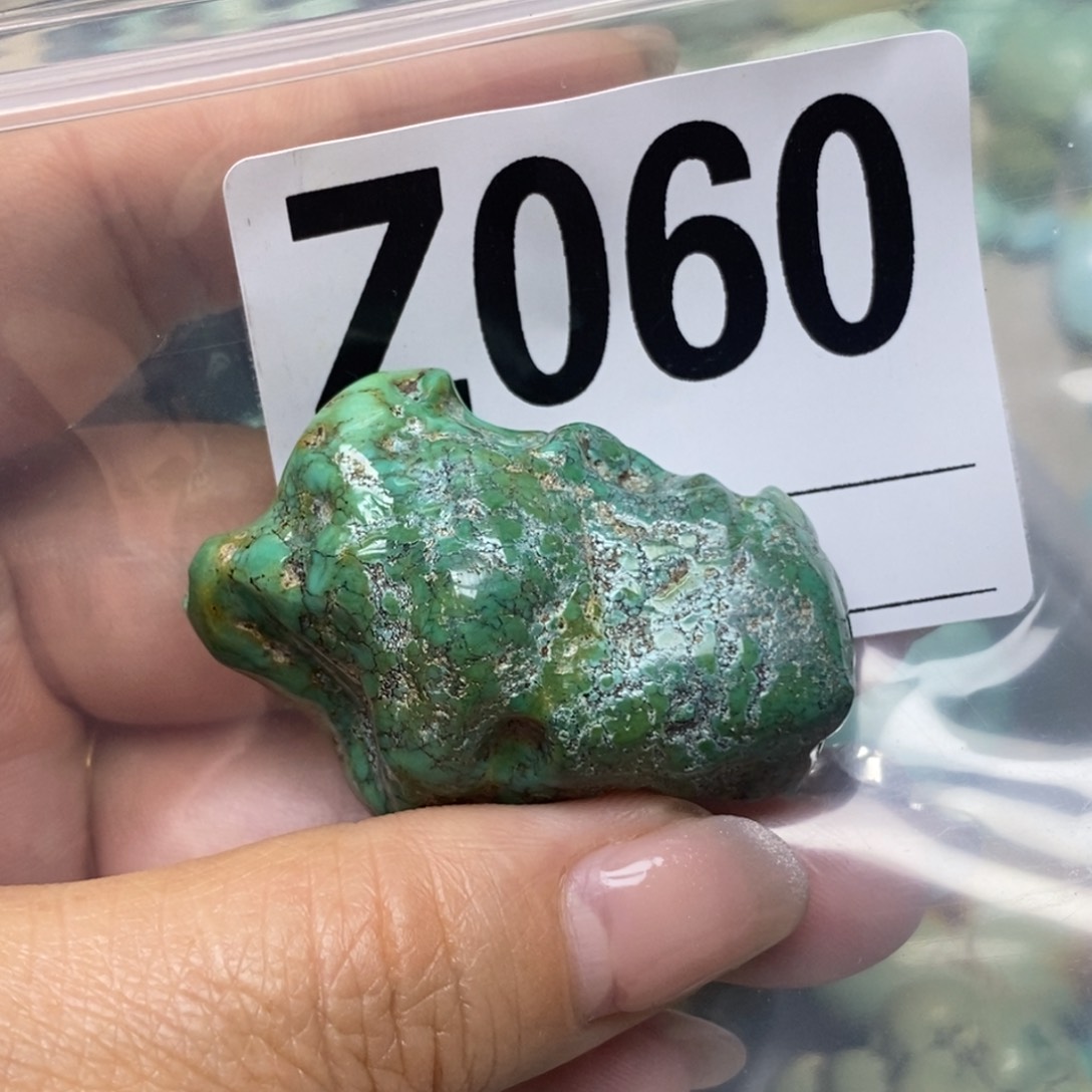 绿松石配饰未镶嵌白*