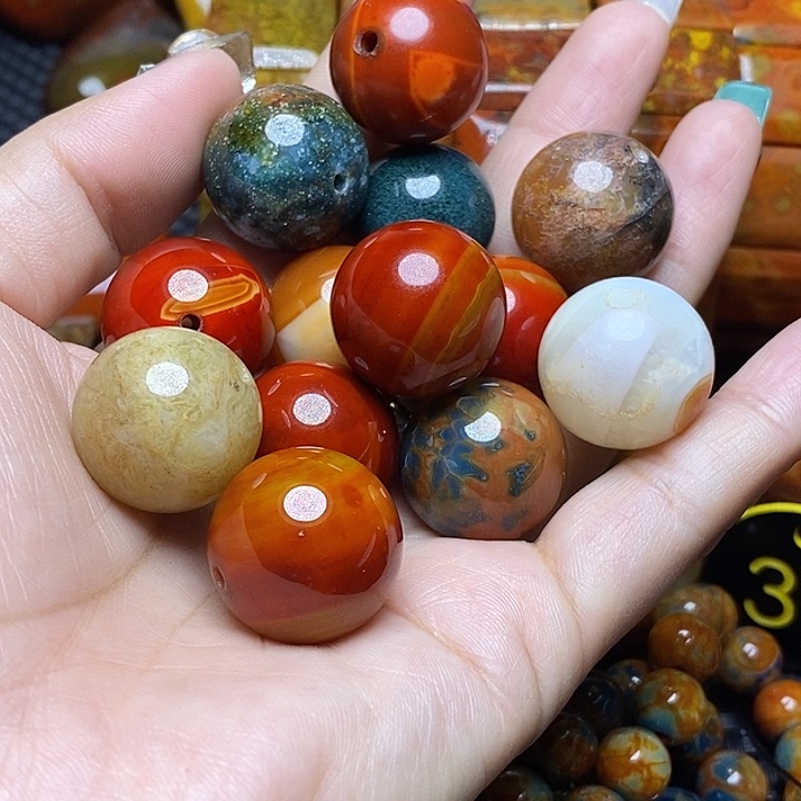 天***子玛瑙/玉髓未镶嵌颈饰