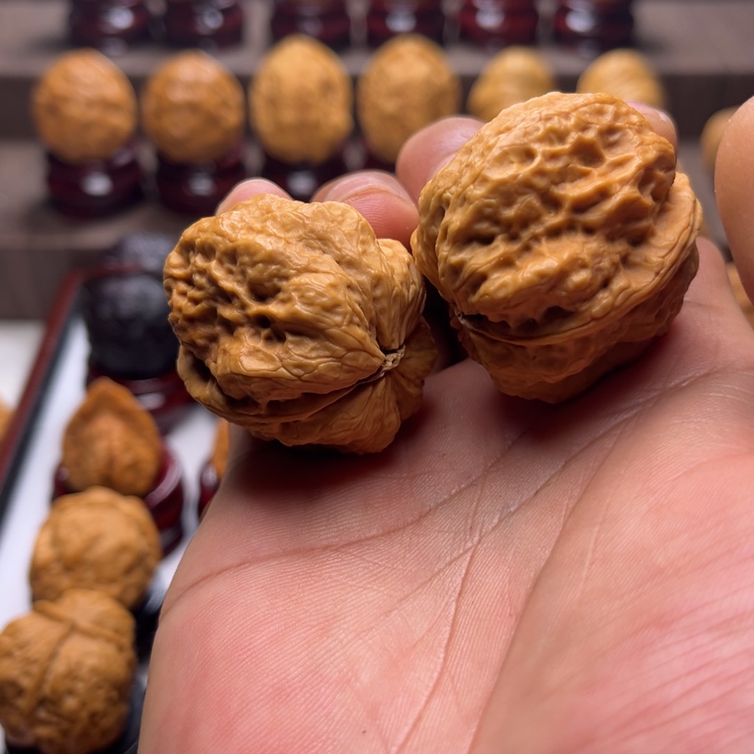 文玩核桃吊坠S*k龙脊妖蟾15¥