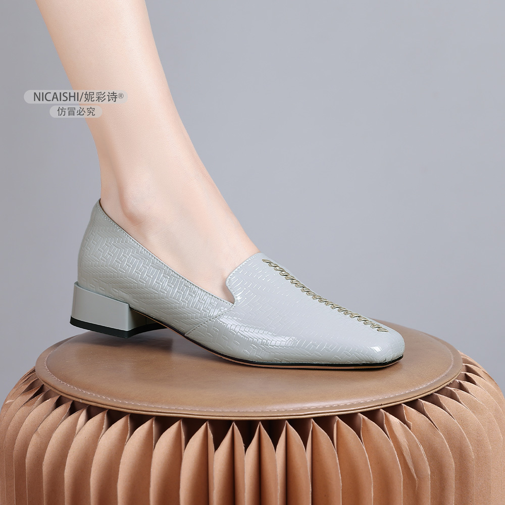 2025年新款法式超软一脚蹬单鞋女百搭通勤简约气质平底鞋2655