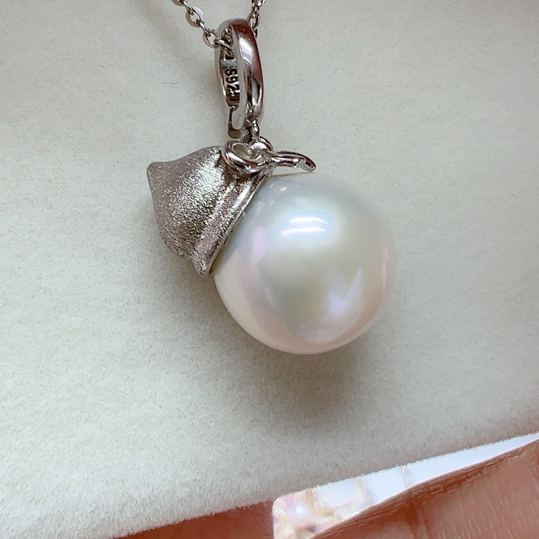 淡水珍珠吊坠(赠链)银S925镶嵌
