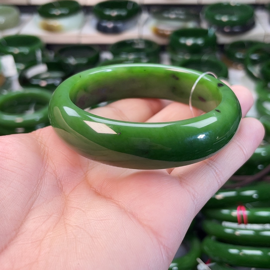 和田玉（碧玉）手镯未镶嵌