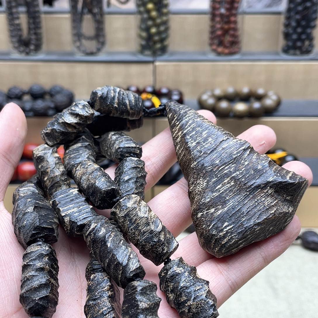 乌木类其他虫漏吊坠795