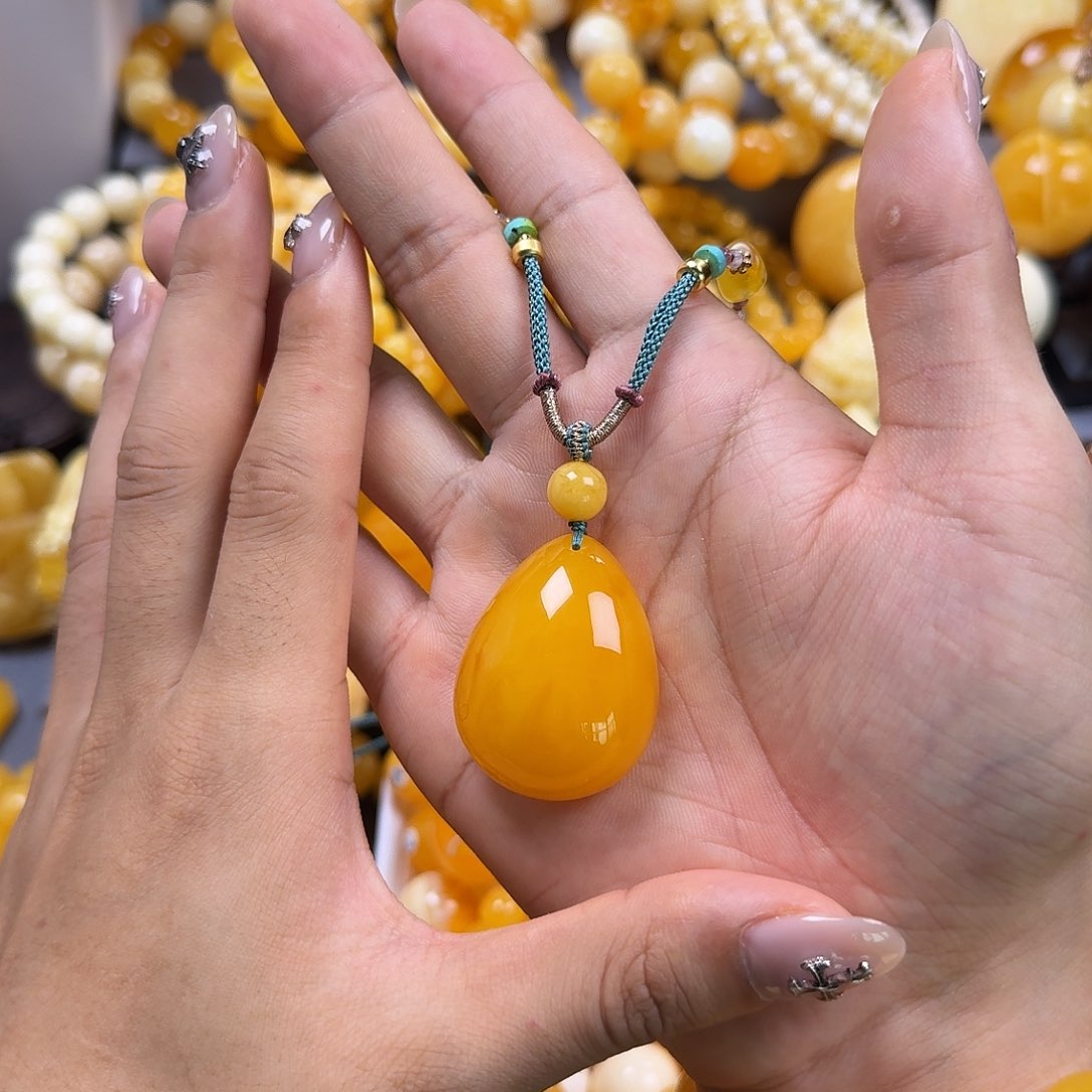 琥珀珠宝奇石未镶嵌水滴