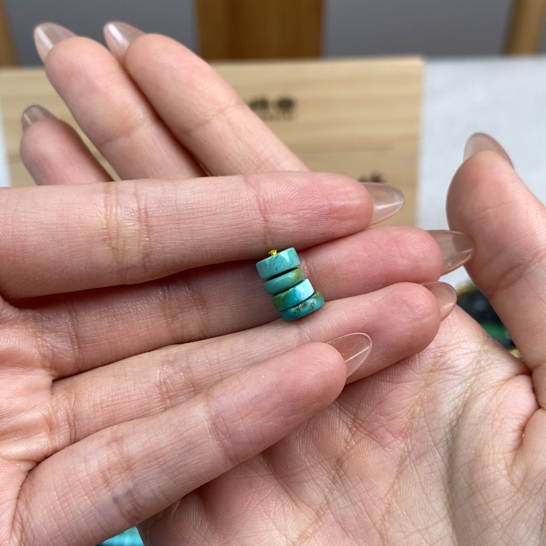 绿松石配件未镶嵌