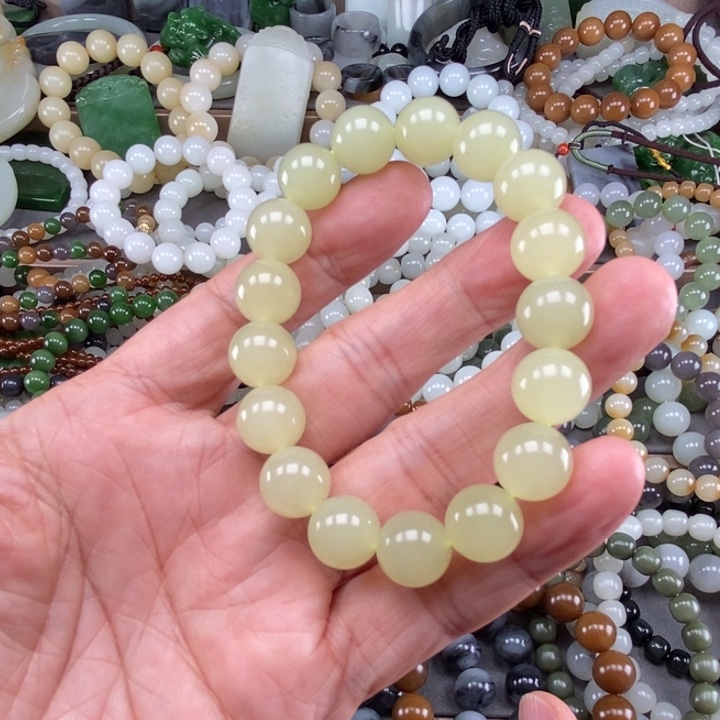 海***伦和田玉未镶嵌挂件