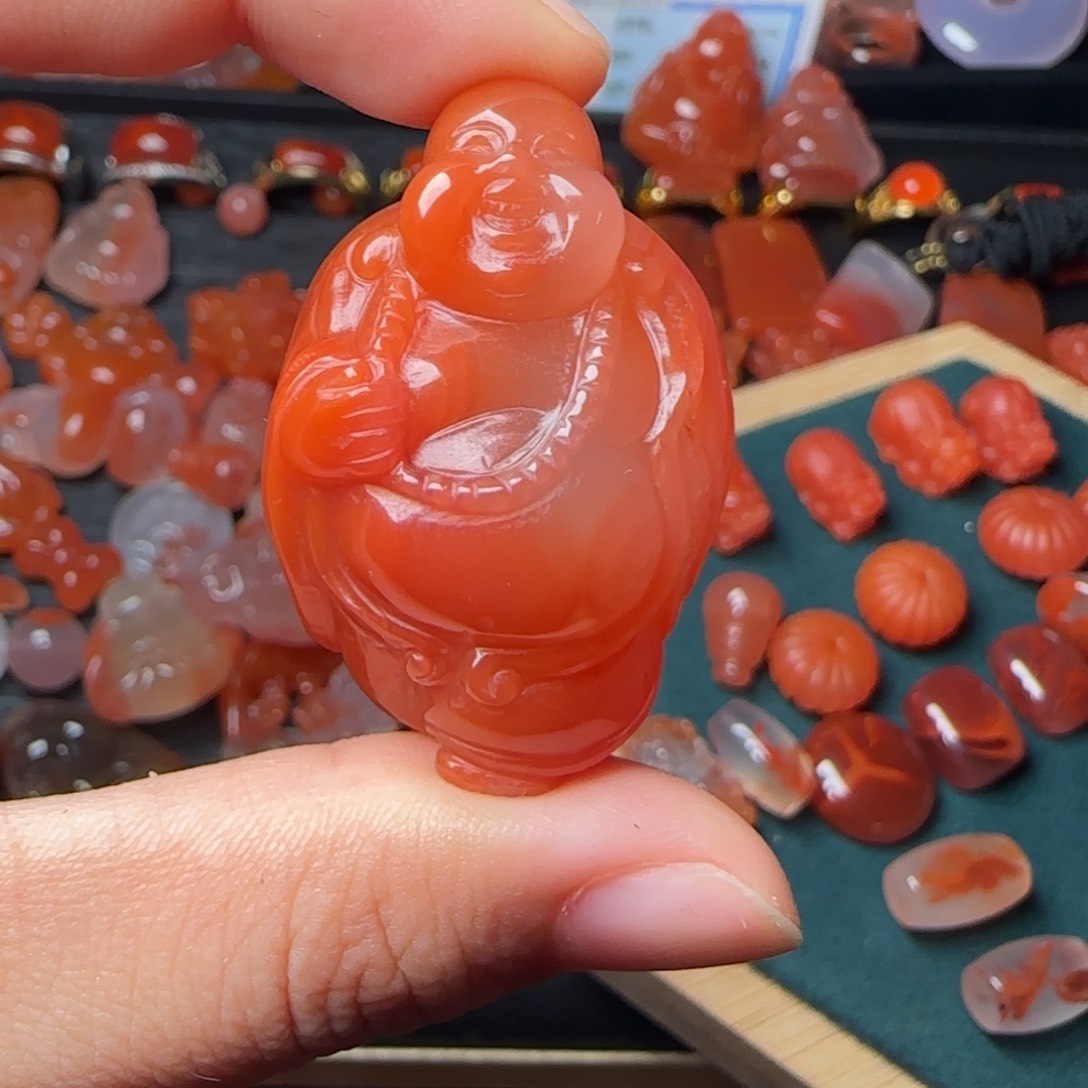 楠***家南红玛瑙未镶嵌颈饰