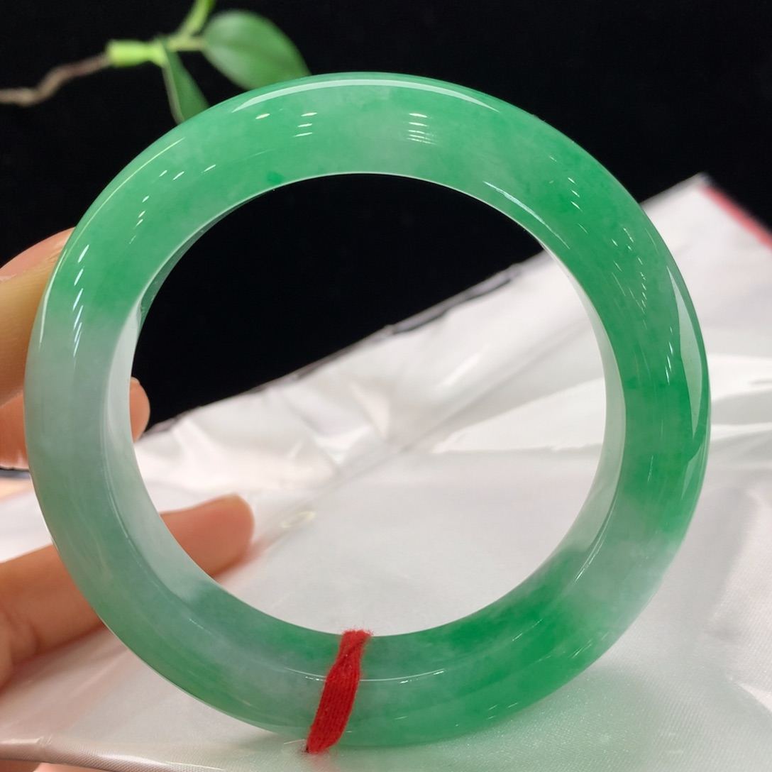 翡翠手镯未镶嵌111-1005