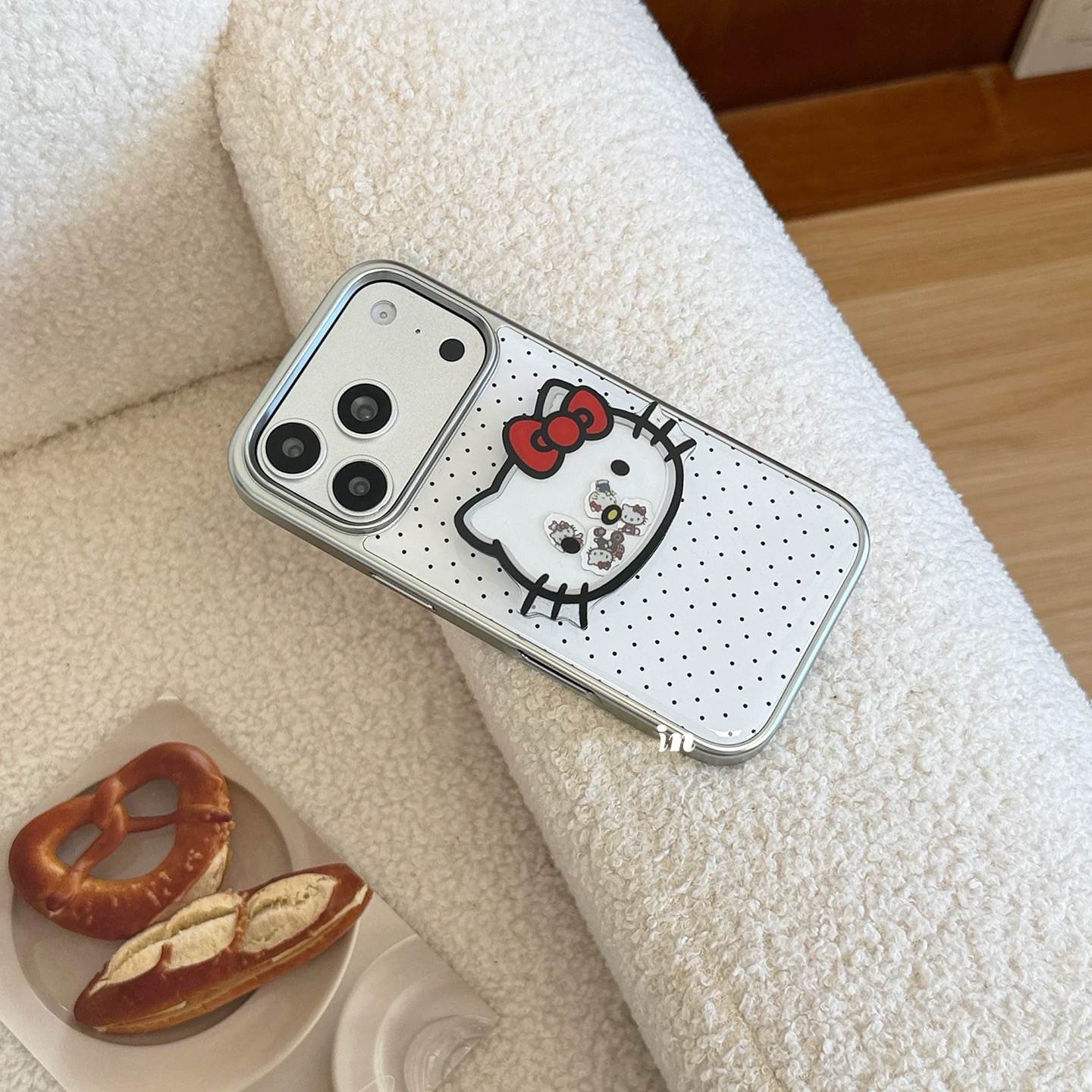 韩系ins简约小波点KT猫支架适用苹果17pro滴胶手机壳华为mate70女