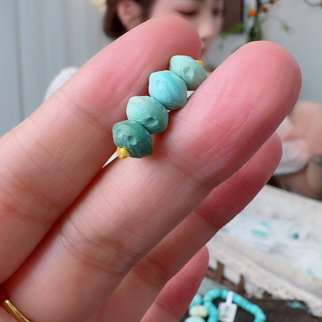 未镶嵌绿松石珠宝奇石