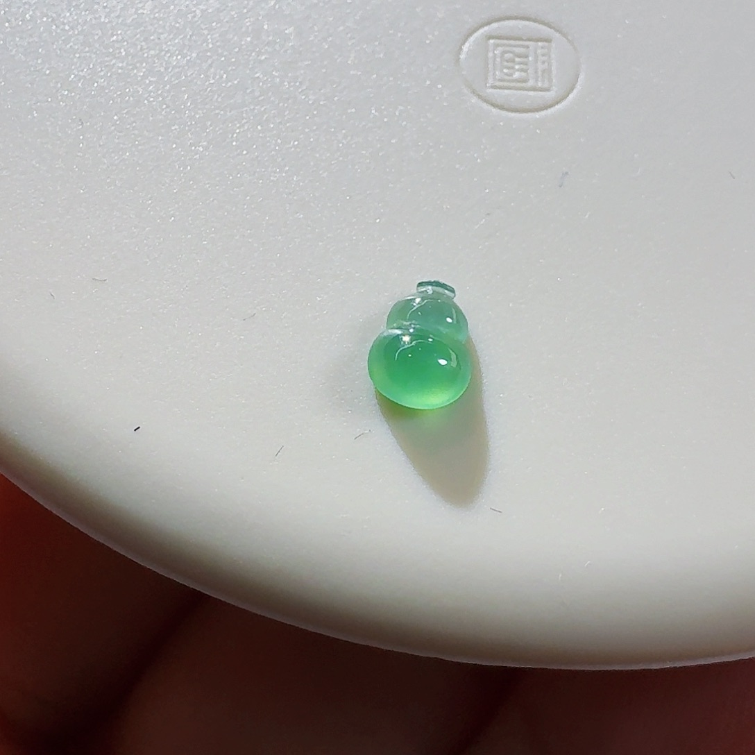 翡翠颈饰未镶嵌裸石