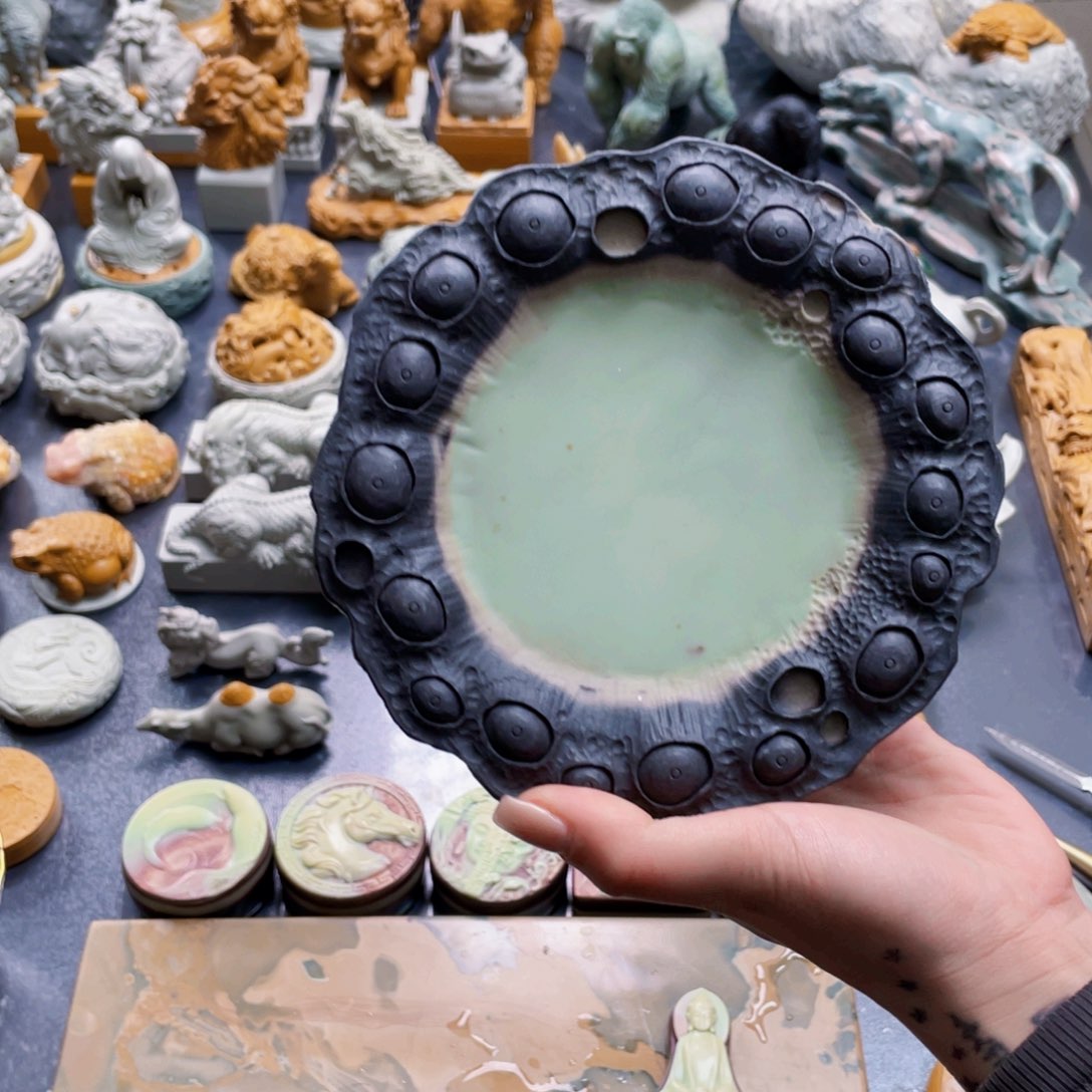 莲子壶承手工雕刻