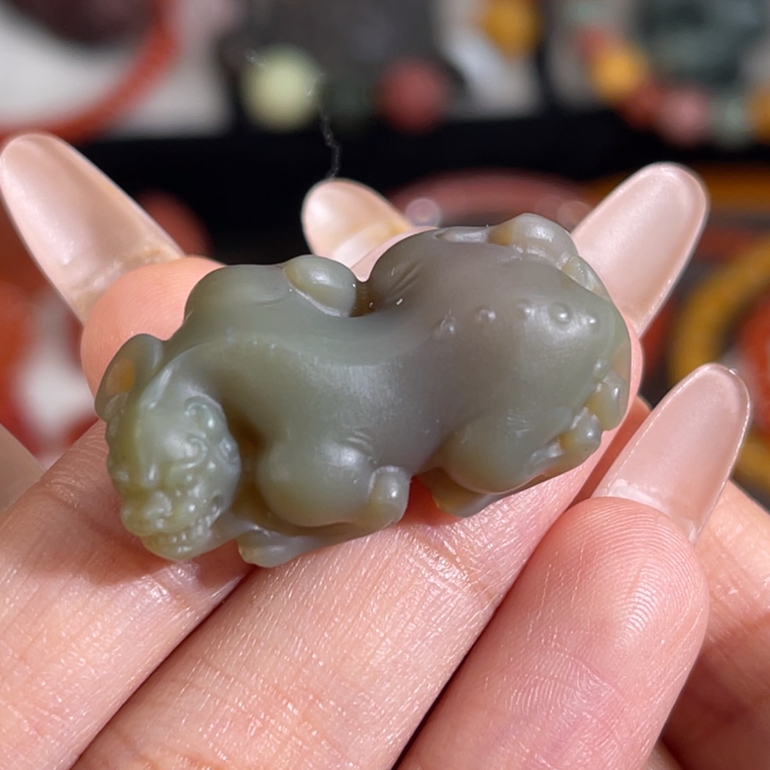 玛瑙/玉髓未镶嵌盐源料螭龙 32.2x17.2mm