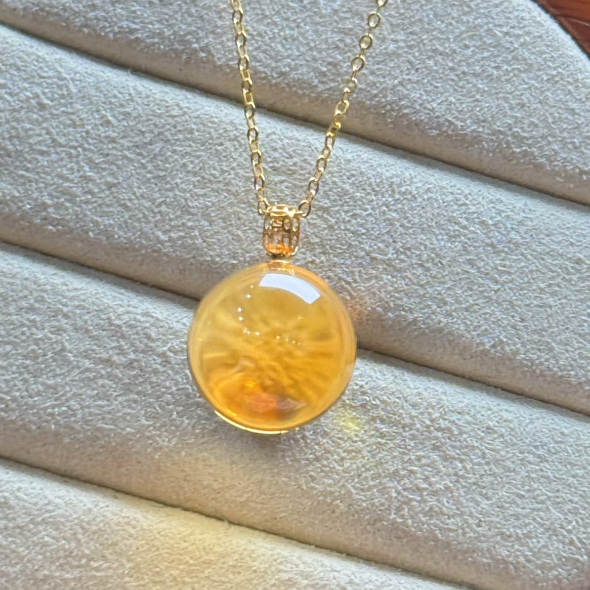 巴西黄水晶 转运球吊坠 18k金镶嵌尺寸13mm