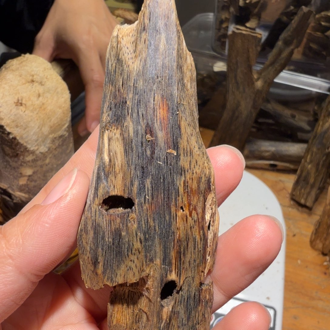 棋楠沉香白奇块料17克