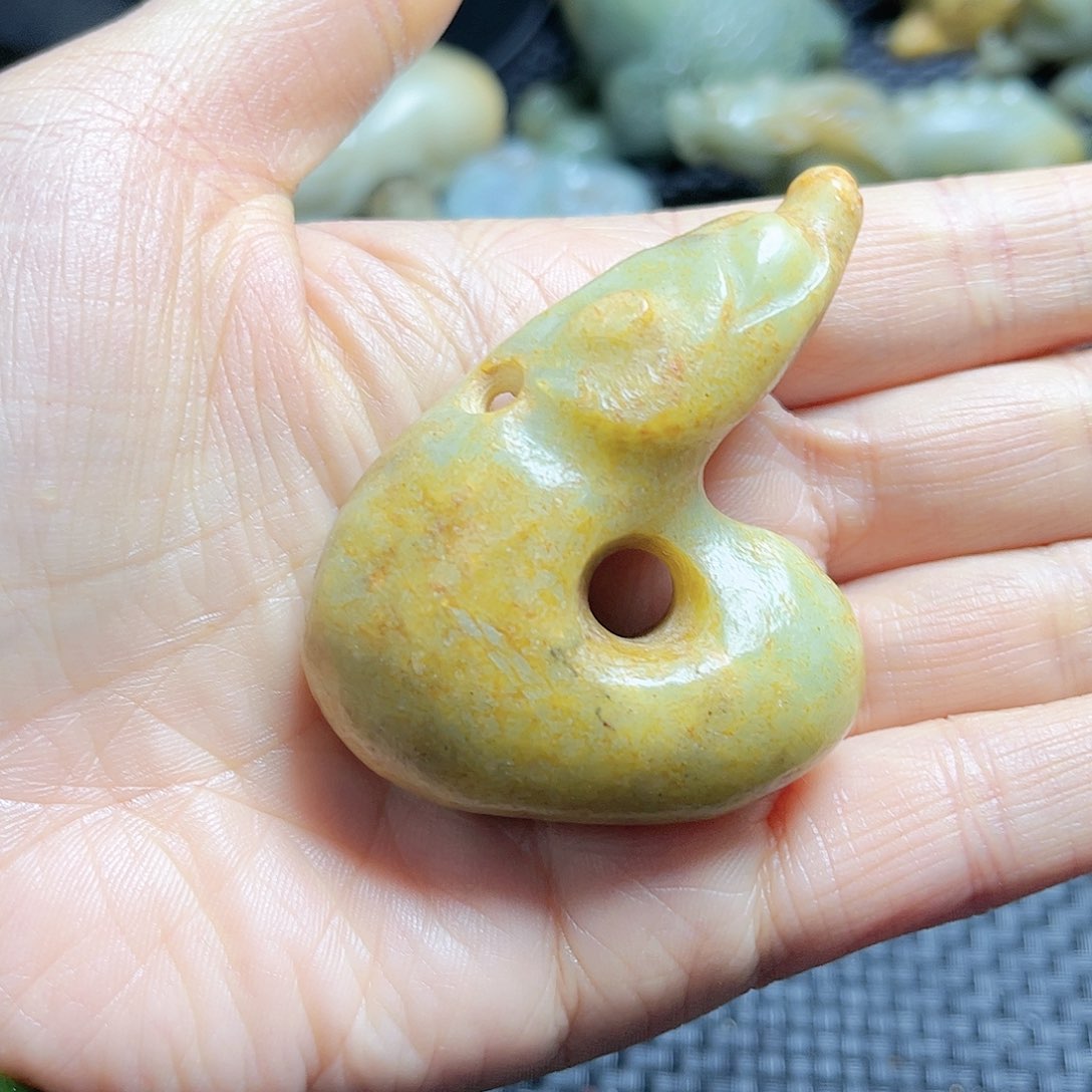 白玉菩提吊坠摆件