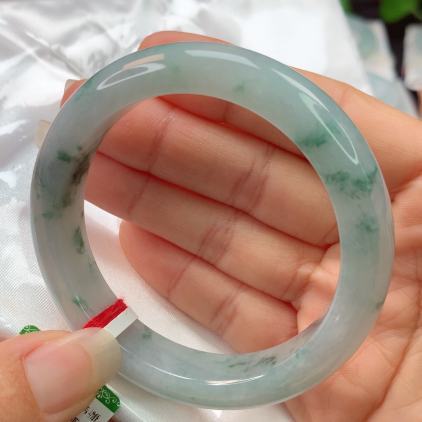 【闪购商品】翡翠手镯未镶嵌天然翡翠手镯
