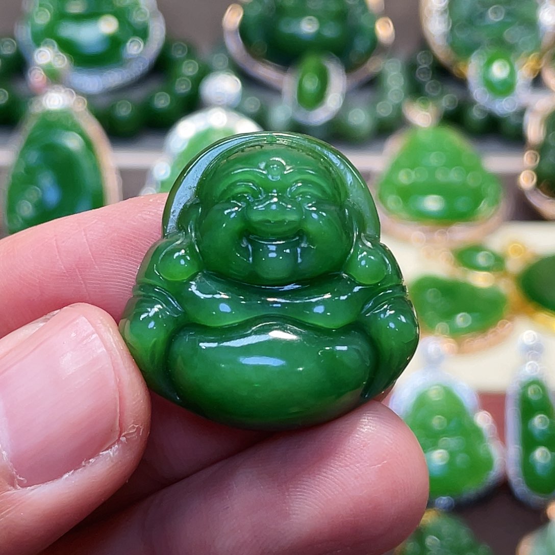 和田玉（碧玉）颈饰未镶嵌佛公30mm