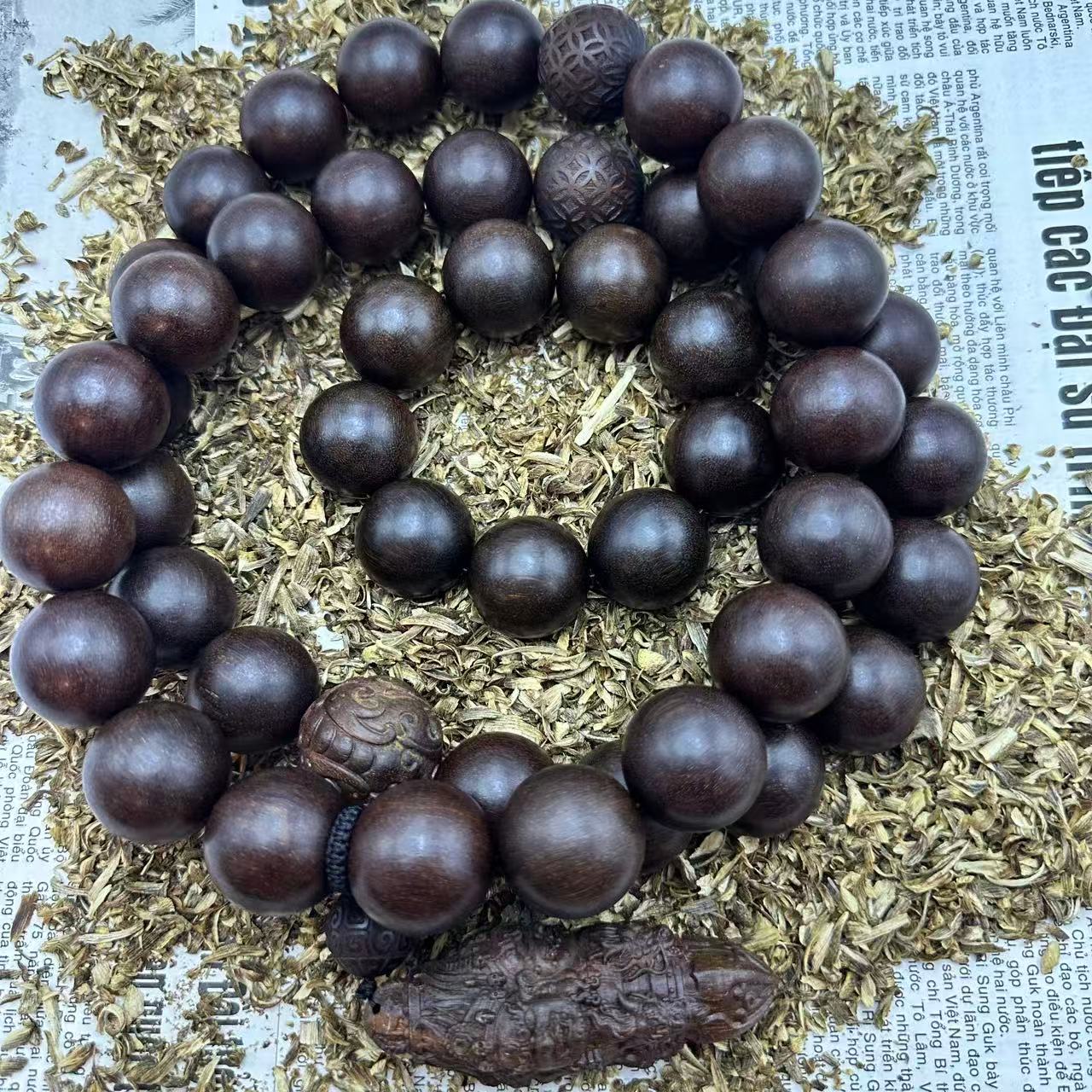 沉香GLJ144*003000+GLJ32*—00500屑（多样性发货)