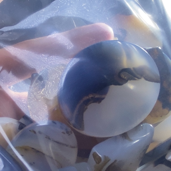 未镶嵌颈饰玛瑙/玉髓俺**下