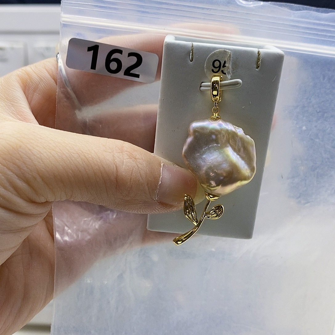 颈饰合金淡水珍珠