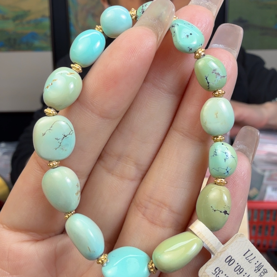 绿松石未镶嵌珠宝奇石