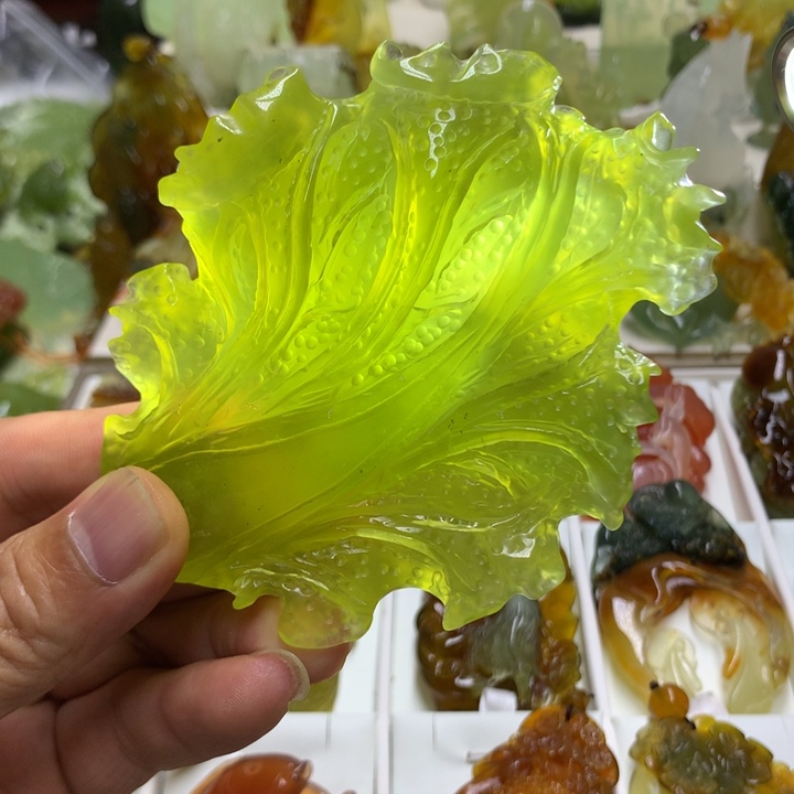 蛇纹石玉未镶嵌珠宝奇石