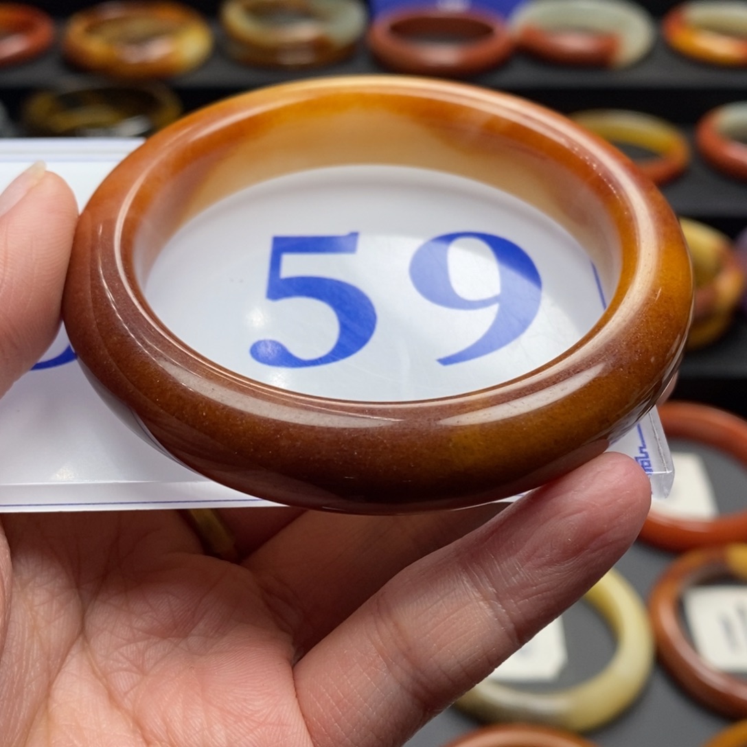 石英质玉（黄龙玉）手镯未镶嵌