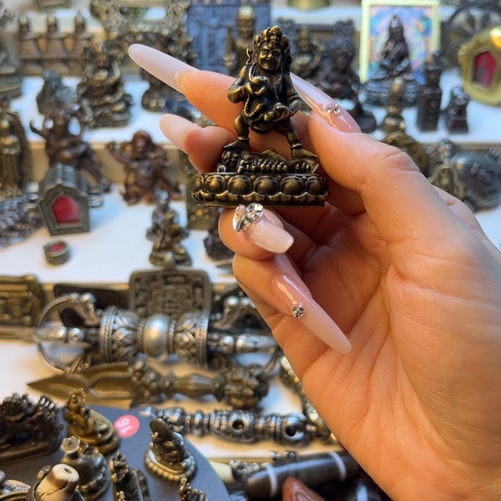 泥塑8号闪价漏价一件