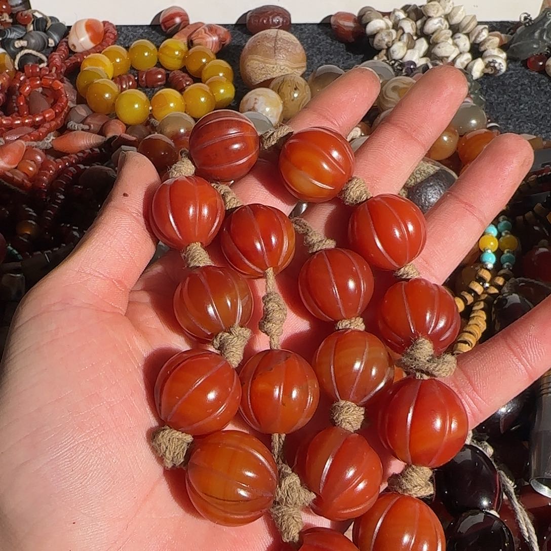 罗***下玛瑙/玉髓未镶嵌颈饰