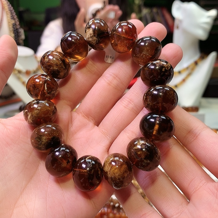 琥珀裸石未镶嵌抚顺琥珀18花蜡