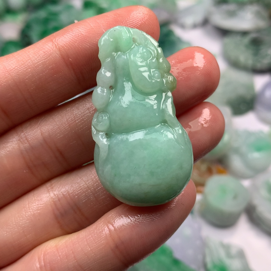 定制翡翠未镶嵌翡翠