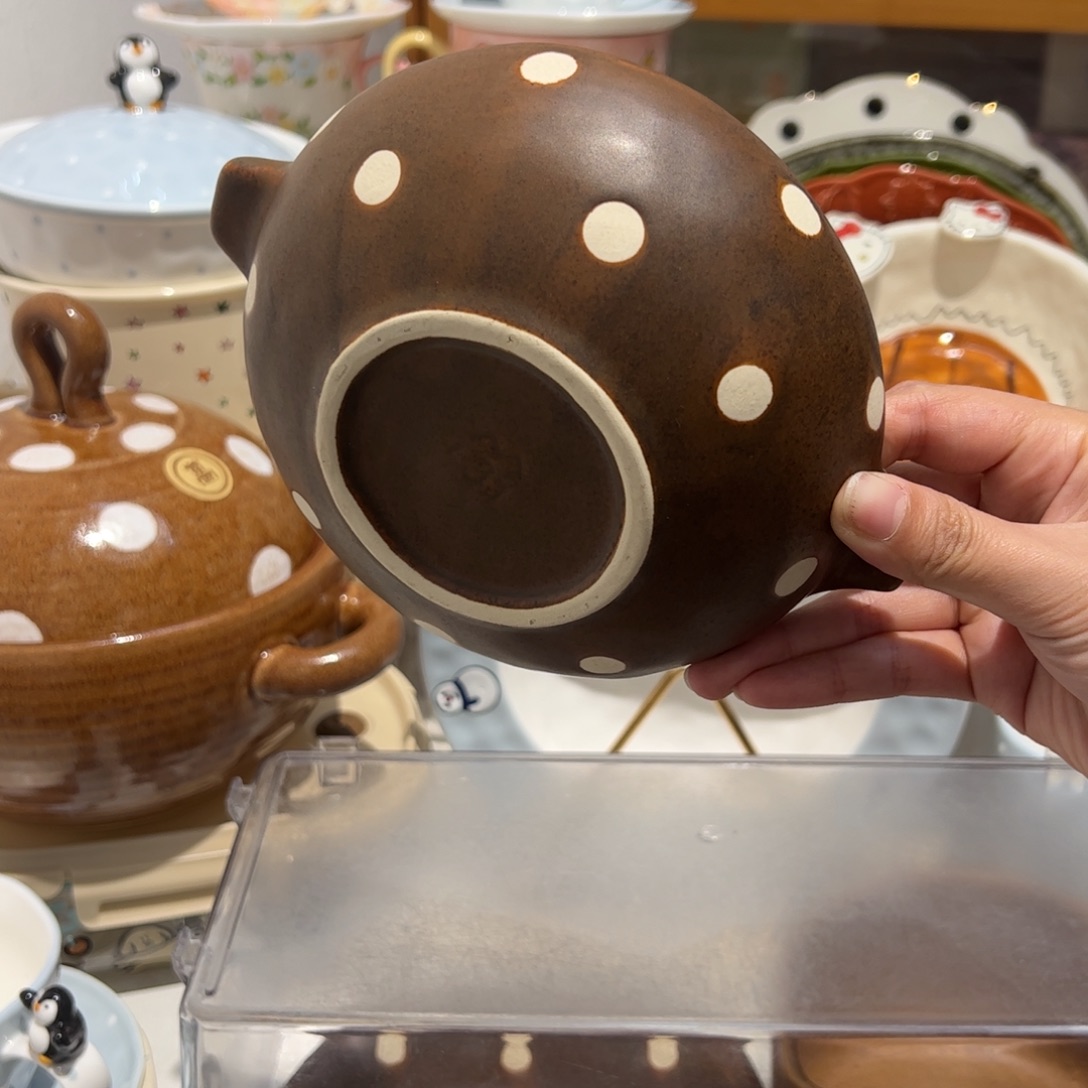 哑光咖色波点双耳碗