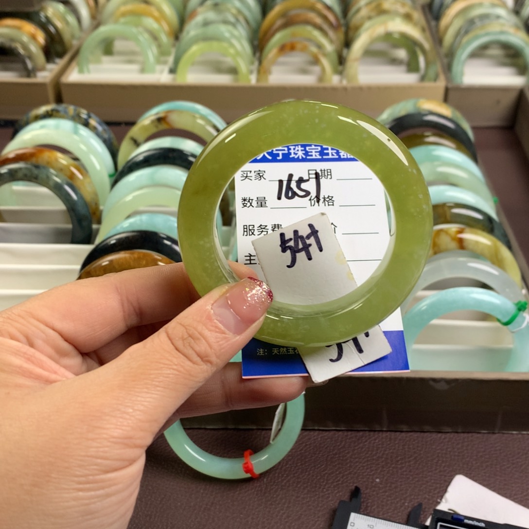 蛇纹石玉手镯未镶嵌1651
