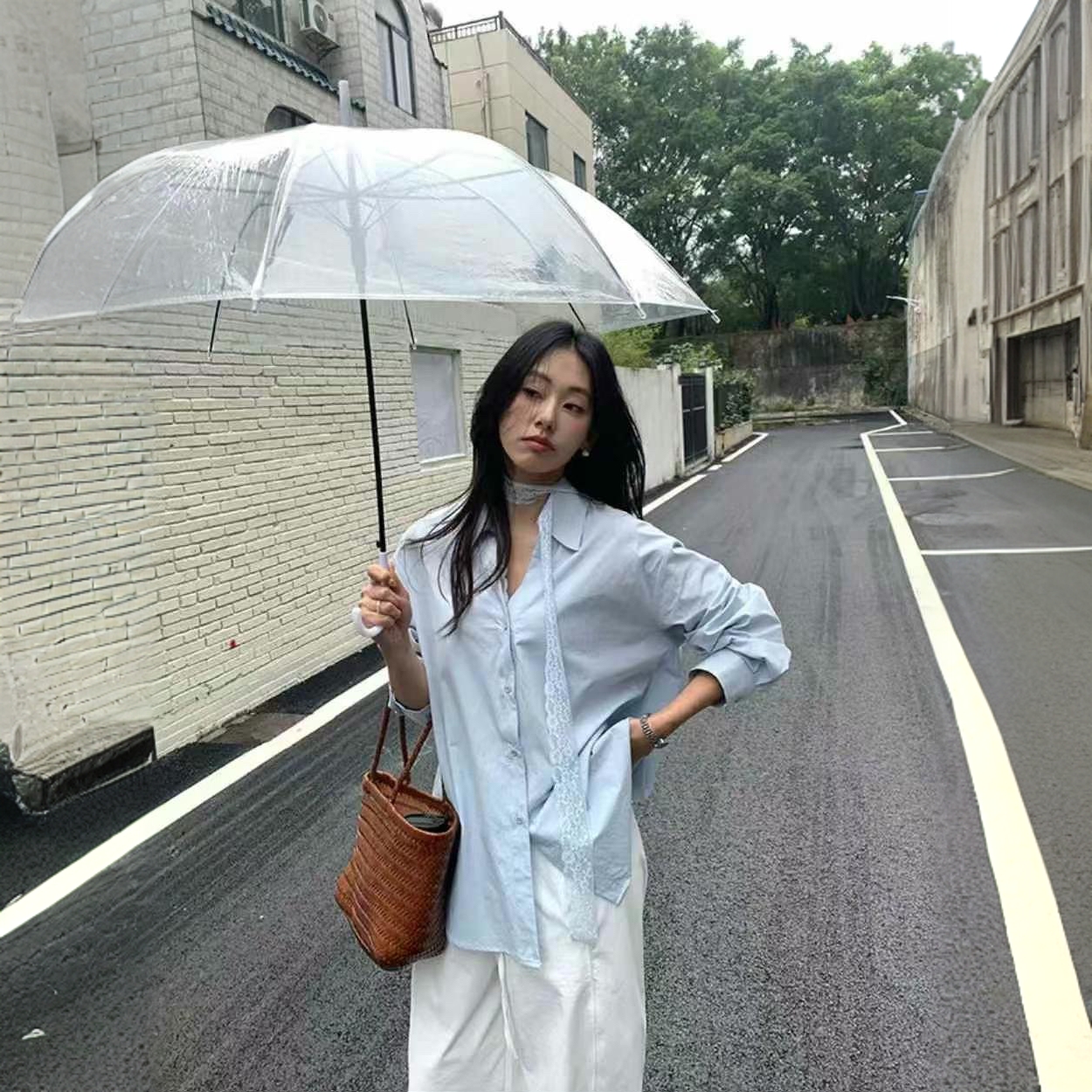 翻领蕾丝系带宽松长袖衬衫女优雅气质别致春夏上衣