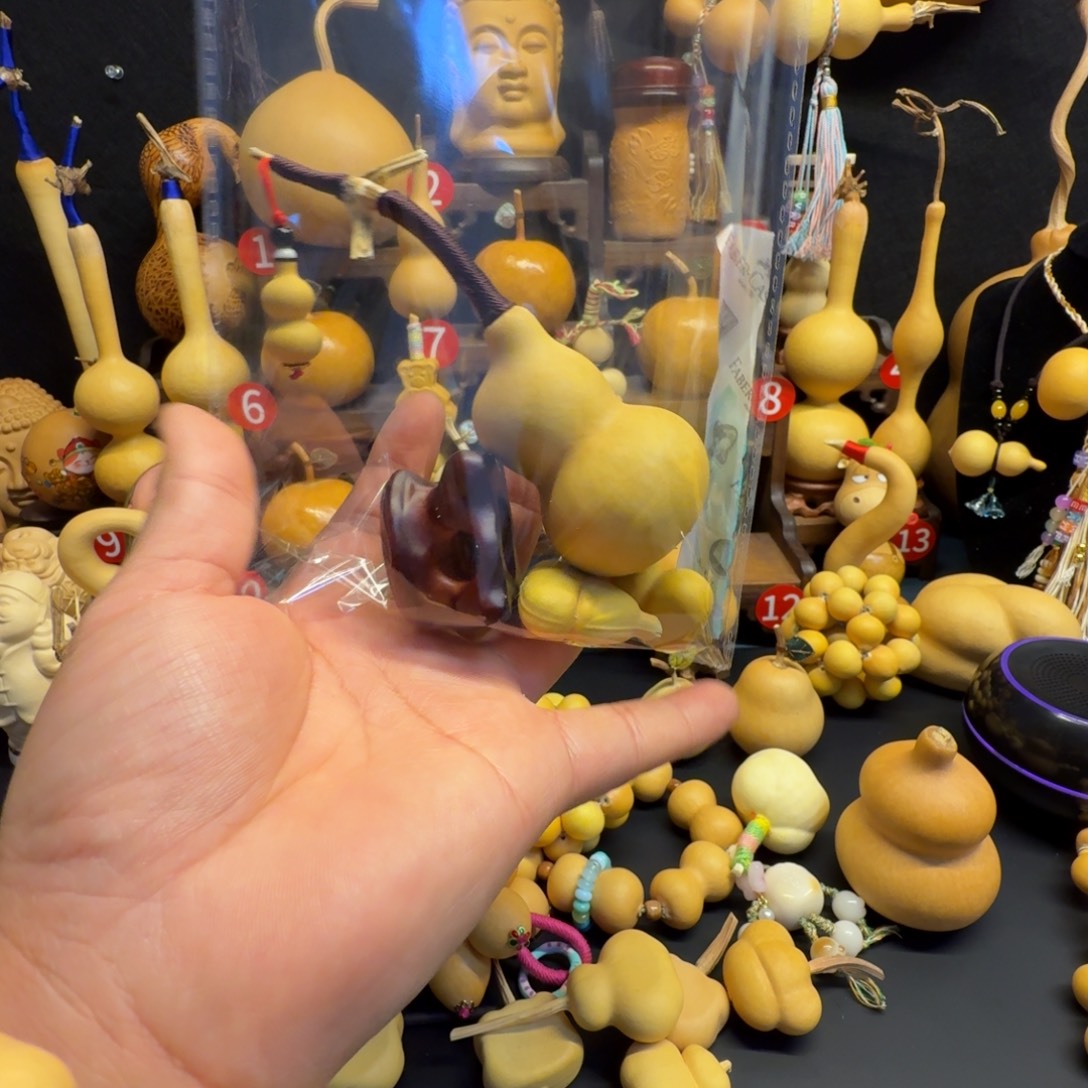 刘***井银S925捷克克特巴特拉了