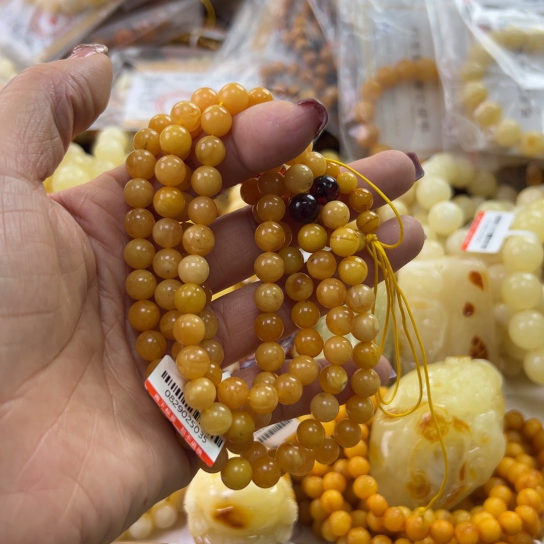 琥珀珠宝奇石未镶嵌
