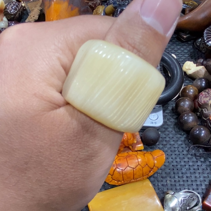 滴血莲花菩提吊坠