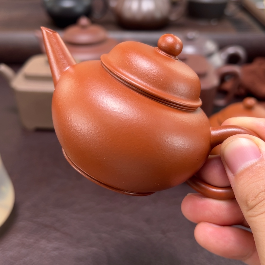 钟***傅茶壶紫砂汽修厂和机械设备