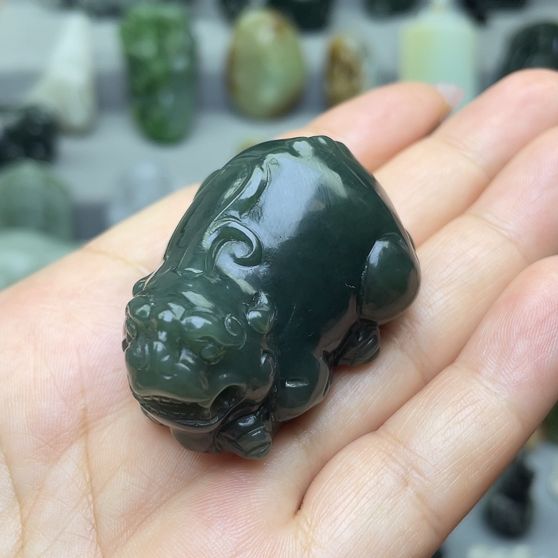 和田玉未镶嵌挂件