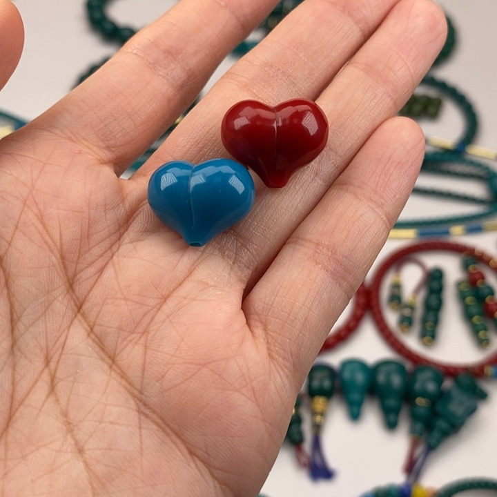 虎***哥玻璃毛衣链两个爱心