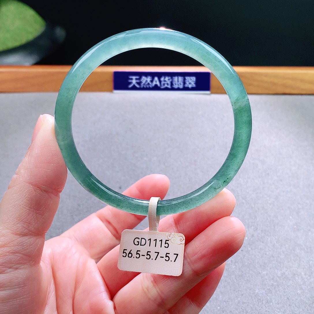 未镶嵌手镯翡翠天然翡翠手镯a货