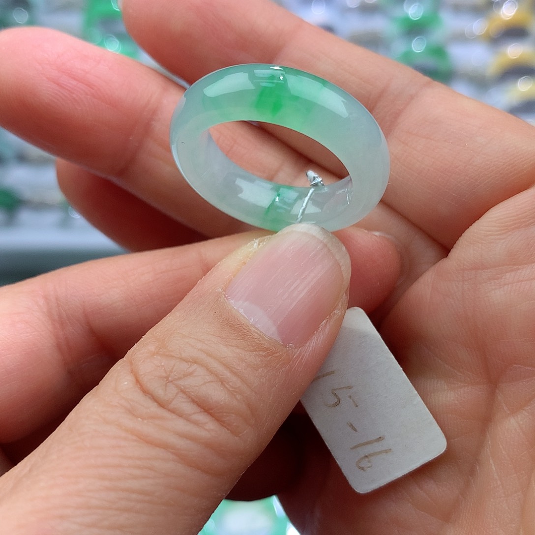 翡翠戒指未镶嵌15-16号