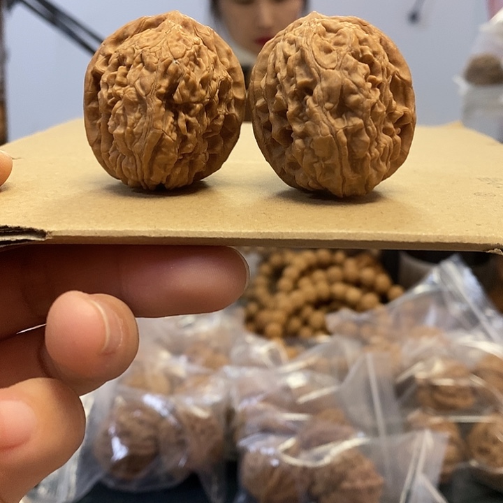 文玩核桃把件36红锦鲤你