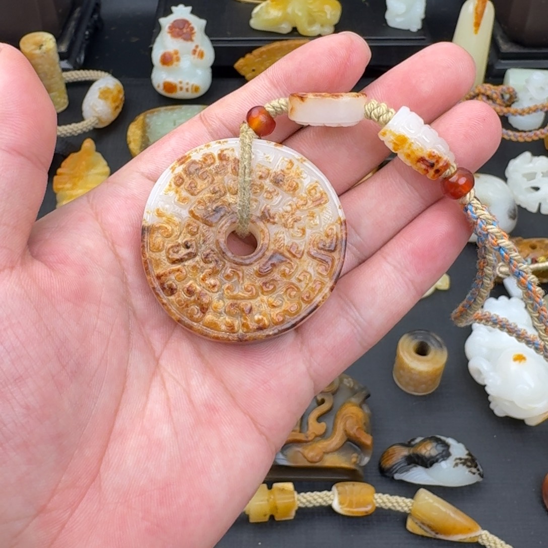 鸟***叔和田玉（糖玉）未镶嵌颈饰