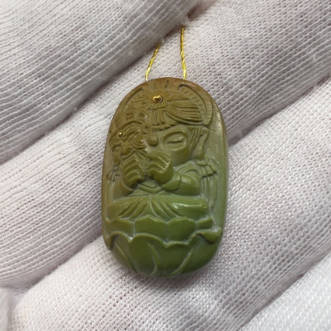 绿松石配饰未镶嵌