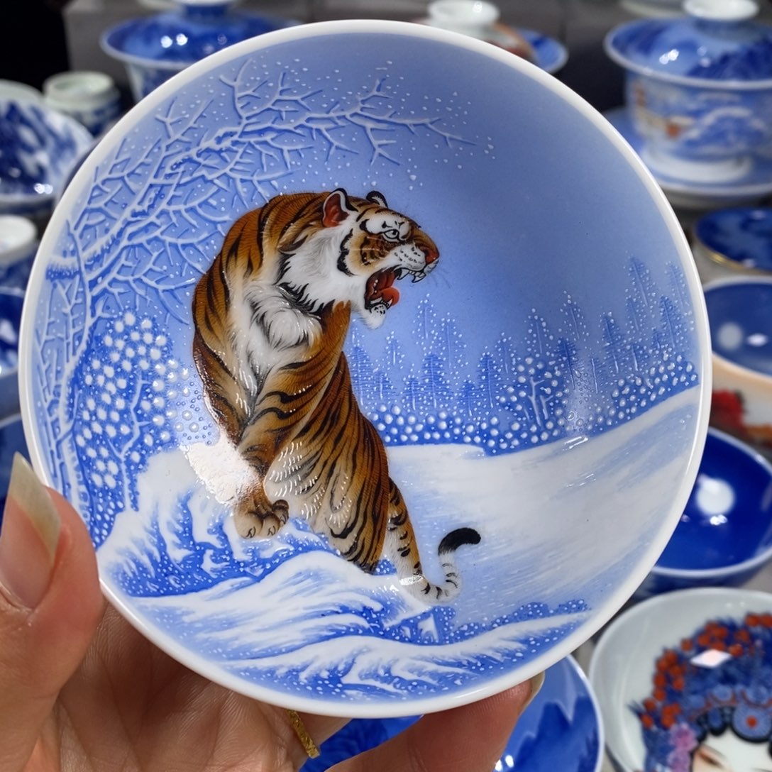 粉彩老虎主人杯杯