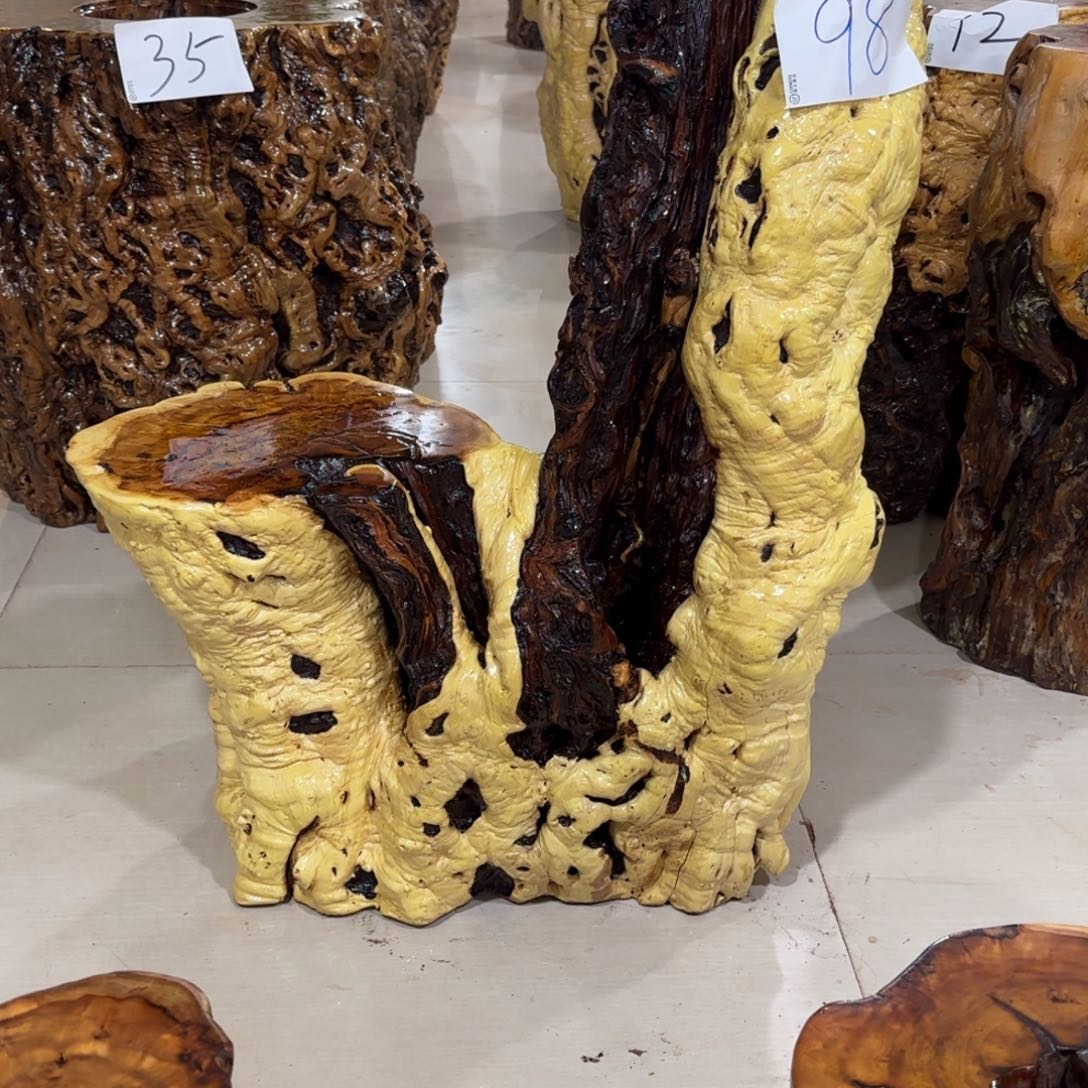 ****见龙纹鸡心枣木手工艺品 